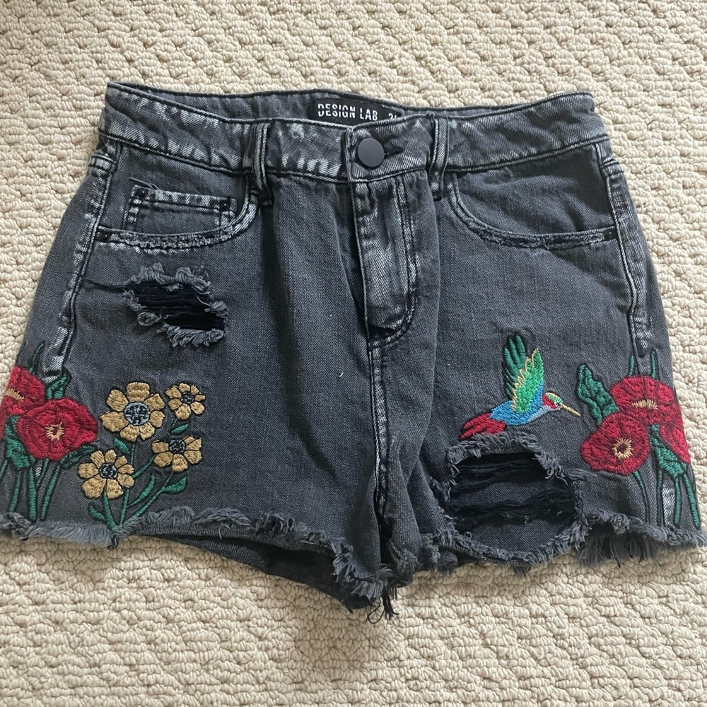 Embroidered black jean shorts